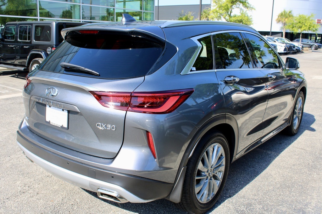 2024 Infiniti QX50 Luxe AWD photo 6