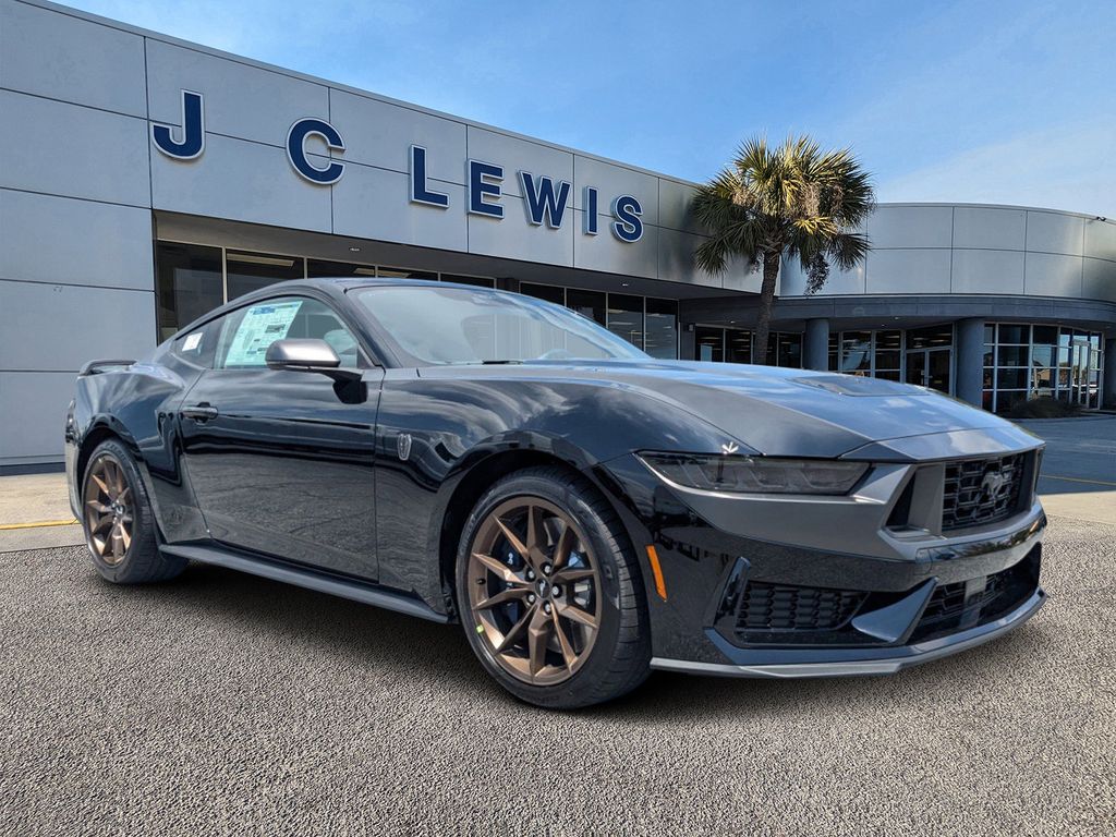 2025 Ford Mustang Dark Horse's photo