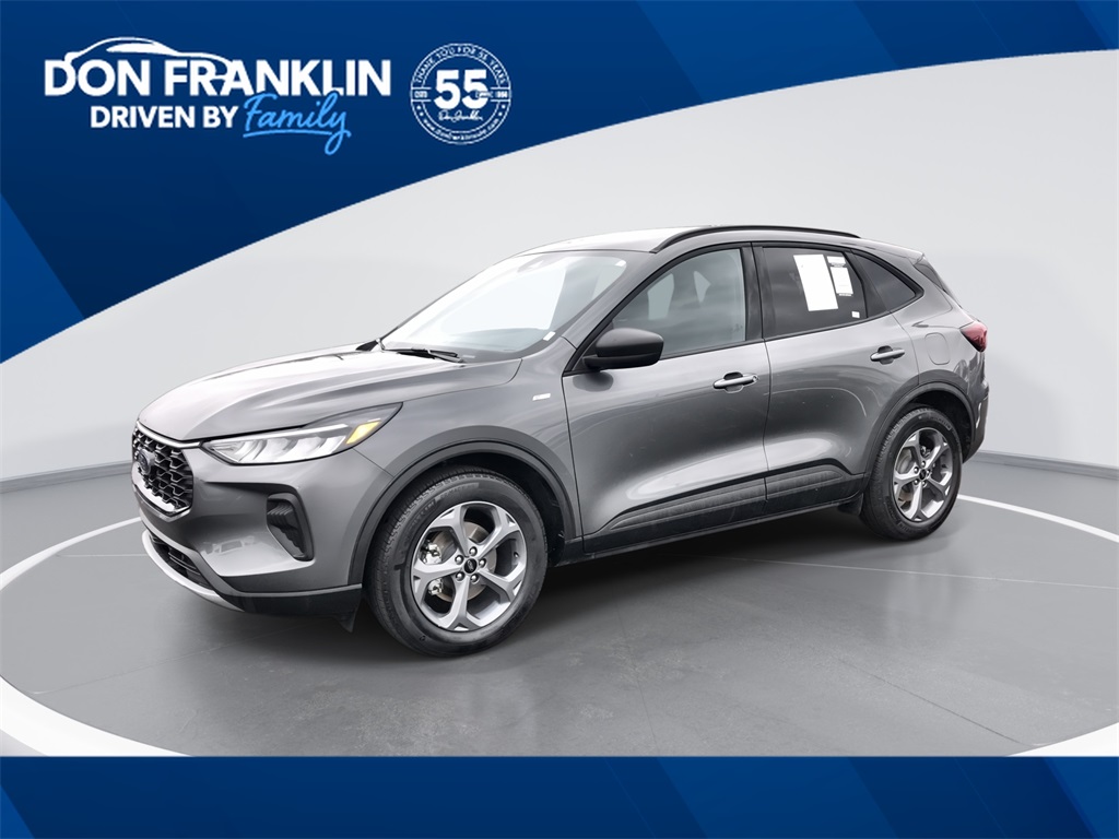 2025 Ford Escape ST-Line's photo