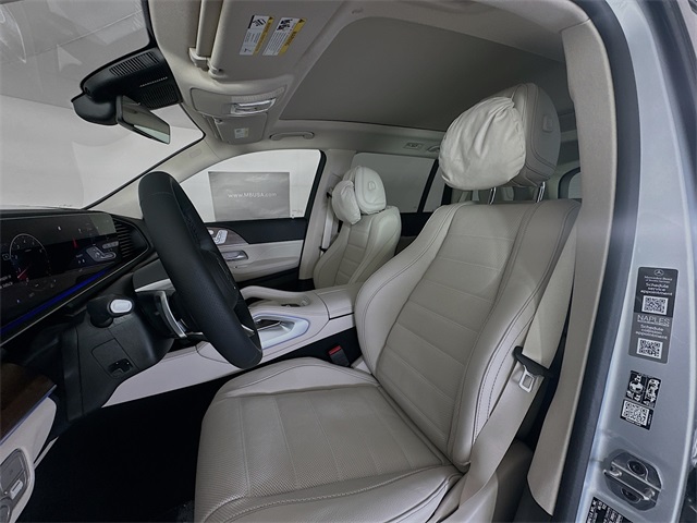 2026 Mercedes Benz GLS 450 4MATIC photo 19