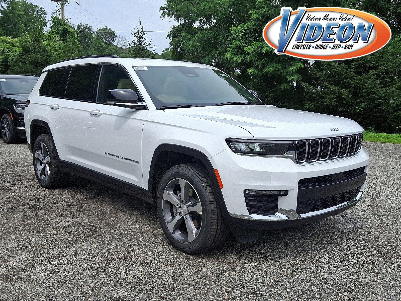 2025 Jeep Grand Cherokee L Limited's photo