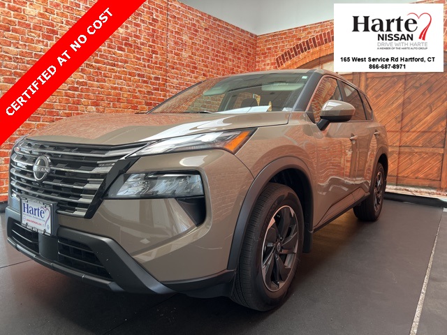 2024 Nissan Rogue SV photo 2