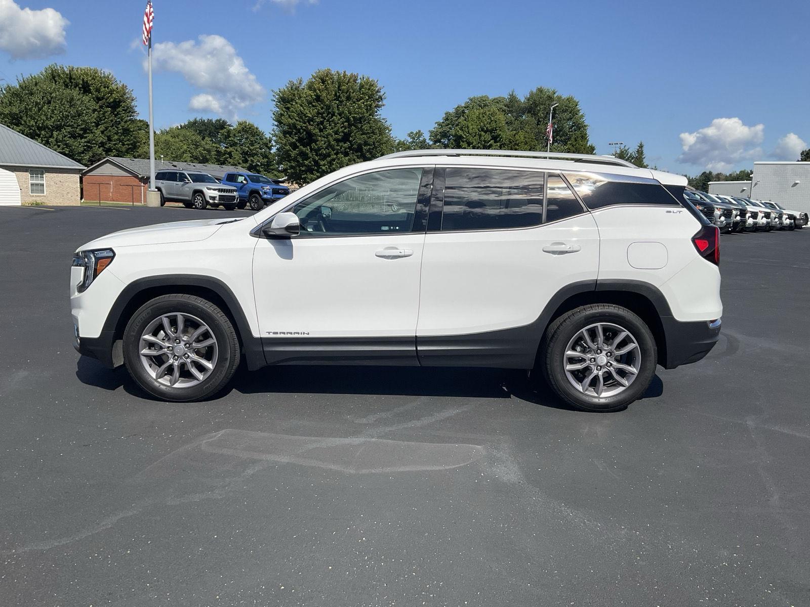 2023 Gmc Terrain SLT photo 3