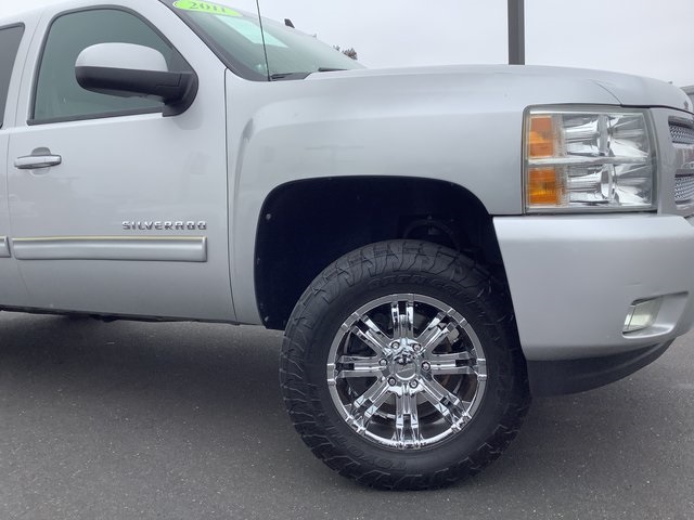 2011 Chevrolet Silverado 1500 LTZ photo 3