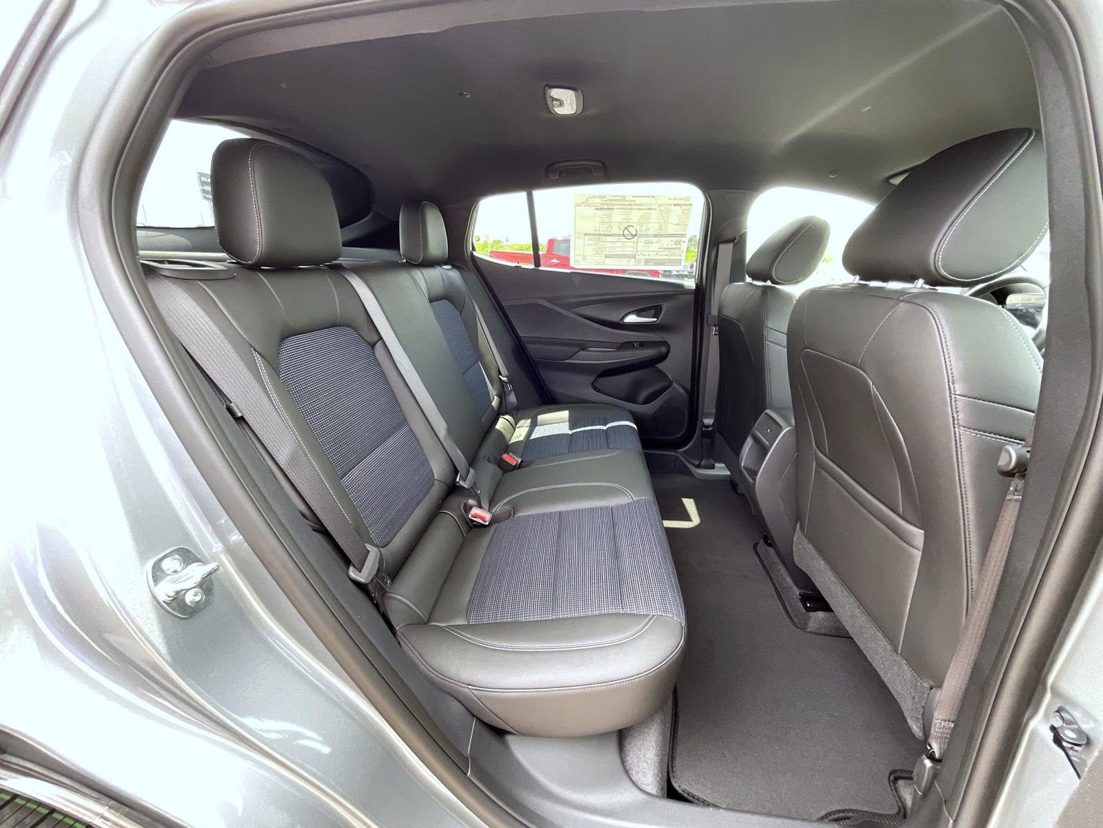 2025 Buick Envista Preferred photo 18