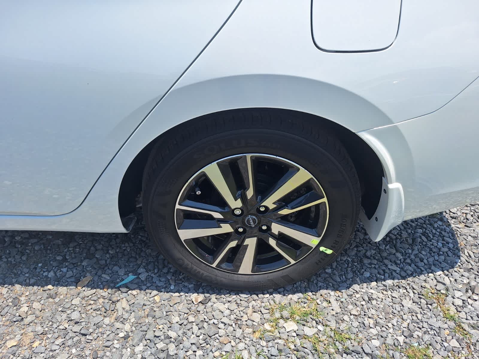 2025 Nissan Versa SV photo 23