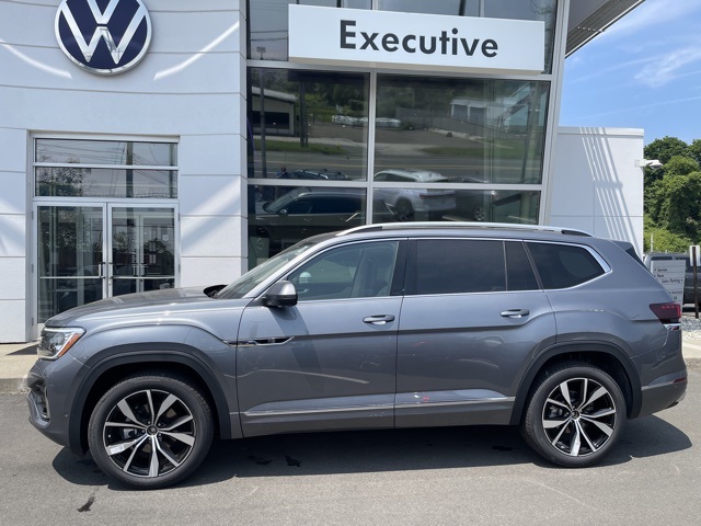 2025 Volkswagen Atlas SEL Premium R-Line photo 2