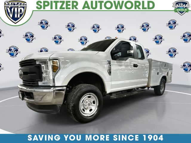 2018 Ford F-350 Super Duty Chassis Cab XL's photo