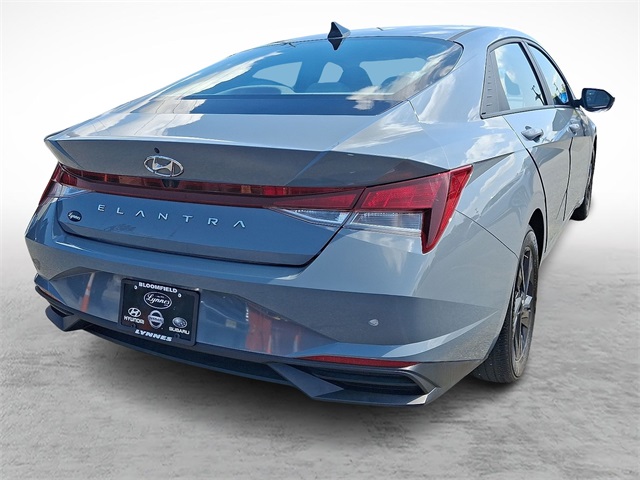 2023 Hyundai Elantra SEL photo 10