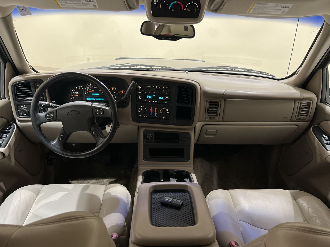 2003 Chevrolet Suburban Z71 photo 49