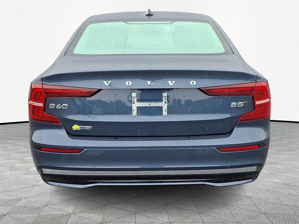 2025 Volvo S60 B5 Core photo 5