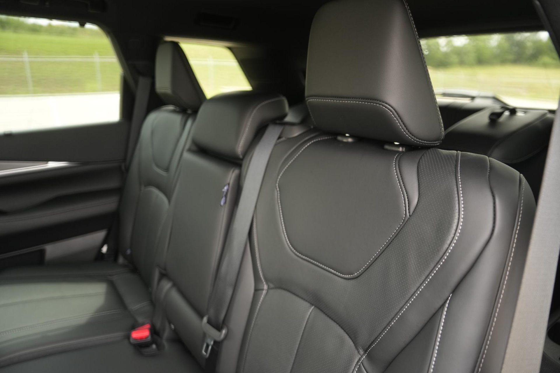 2025 Infiniti QX60 Luxe AWD photo 13