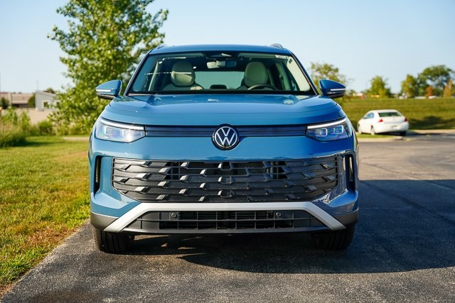 2025 Volkswagen Tiguan SE photo 45