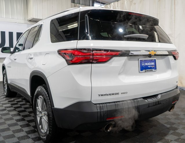 2023 Chevrolet Traverse Cloth photo 7