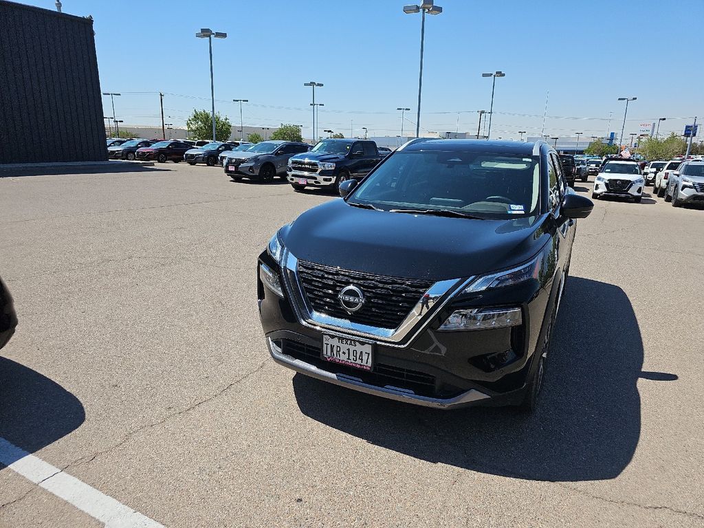2023 Nissan Rogue SL photo 4