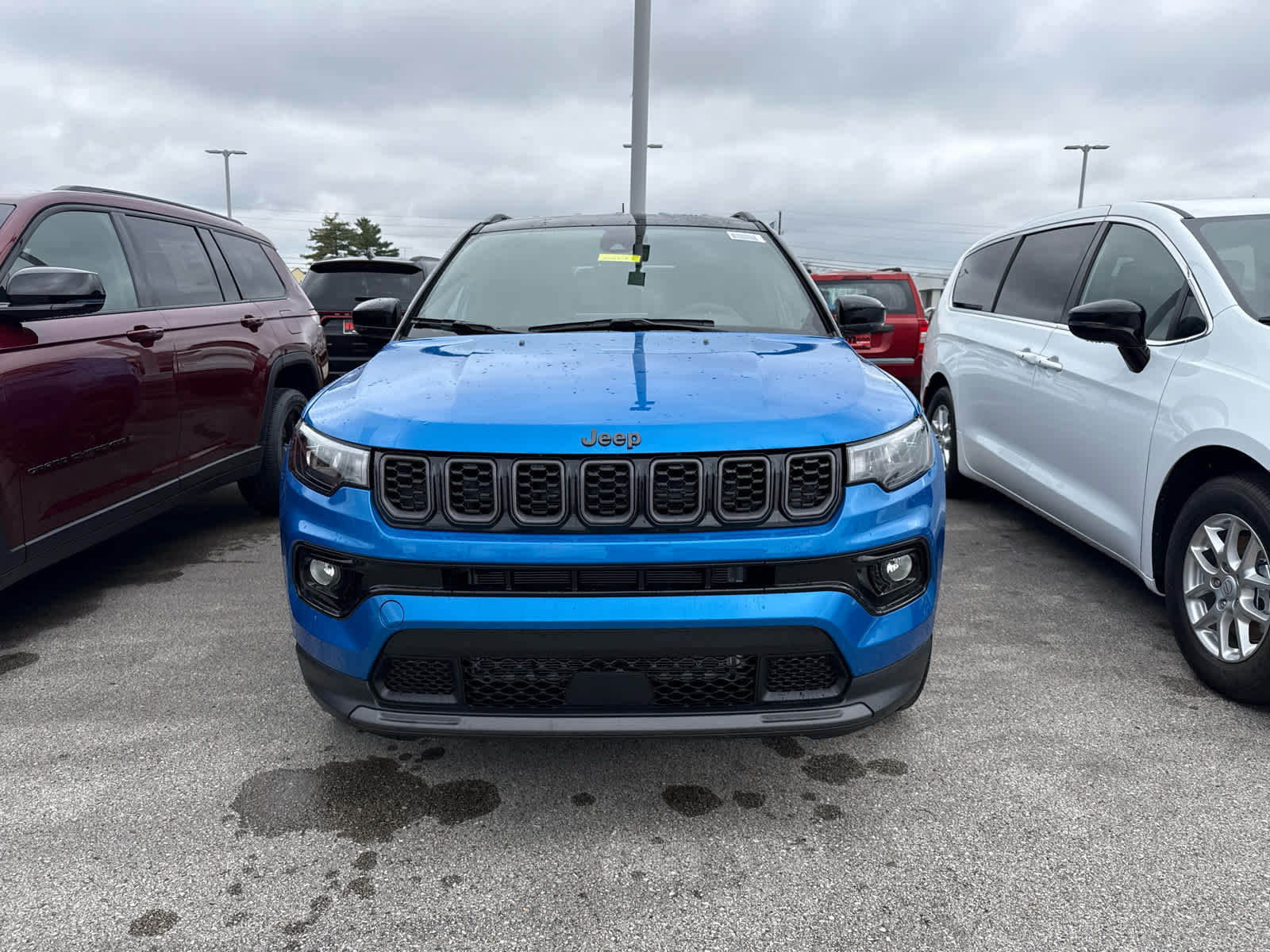 2026 Jeep Compass Limited Altitude photo 2