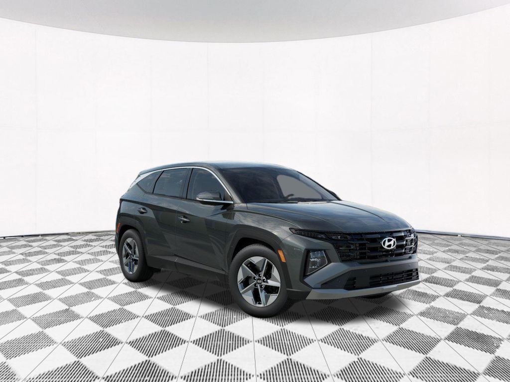 2026 Hyundai Tucson Hybrid photo 2