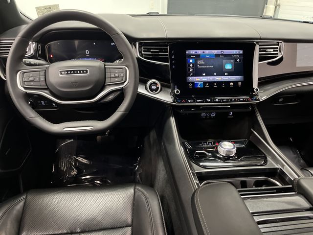 2023 Jeep Wagoneer L Base photo 5