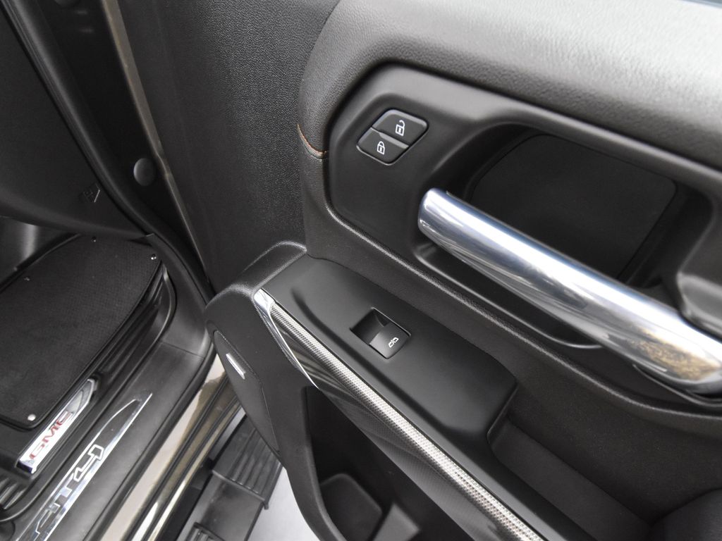2023 Gmc Sierra HD AT4 photo 39