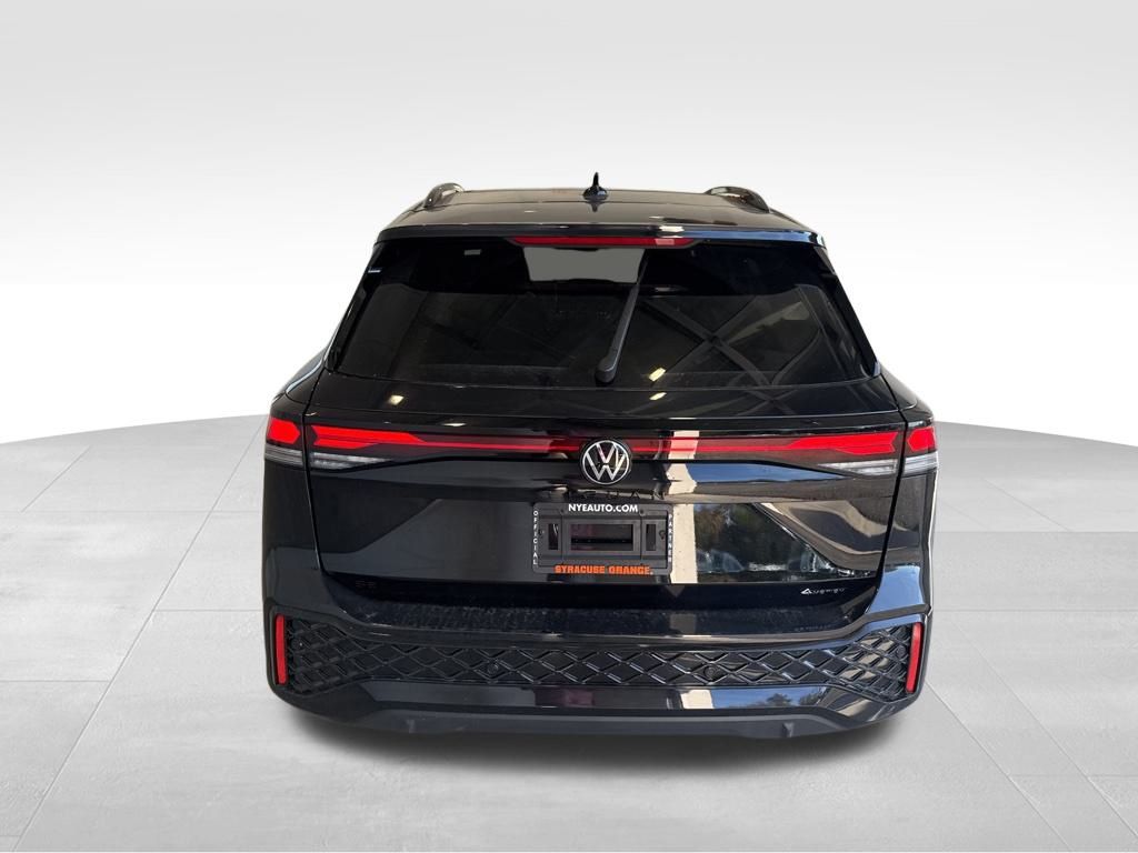 2025 Volkswagen Tiguan SE R-Line Black photo 4