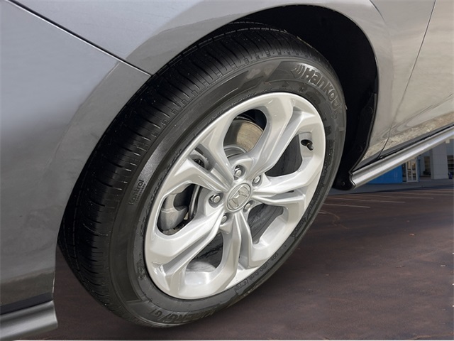 2025 Honda Accord LX photo 8