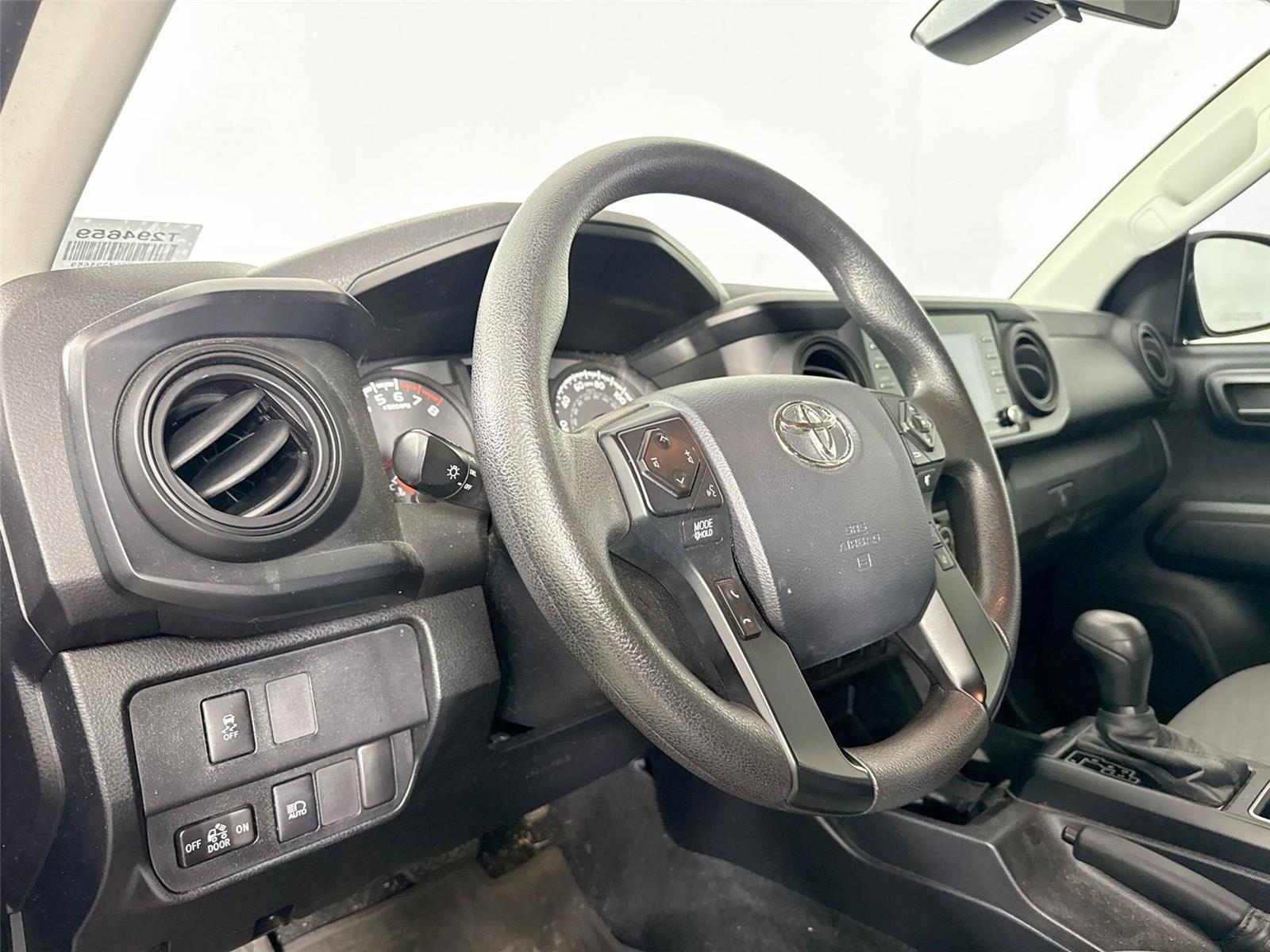 2020 Toyota Tacoma SR V6 photo 10