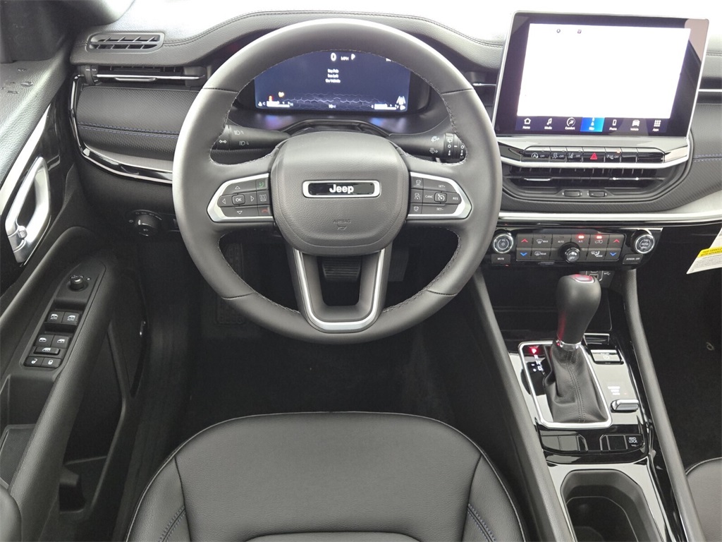 2025 Jeep Compass Limited photo 8