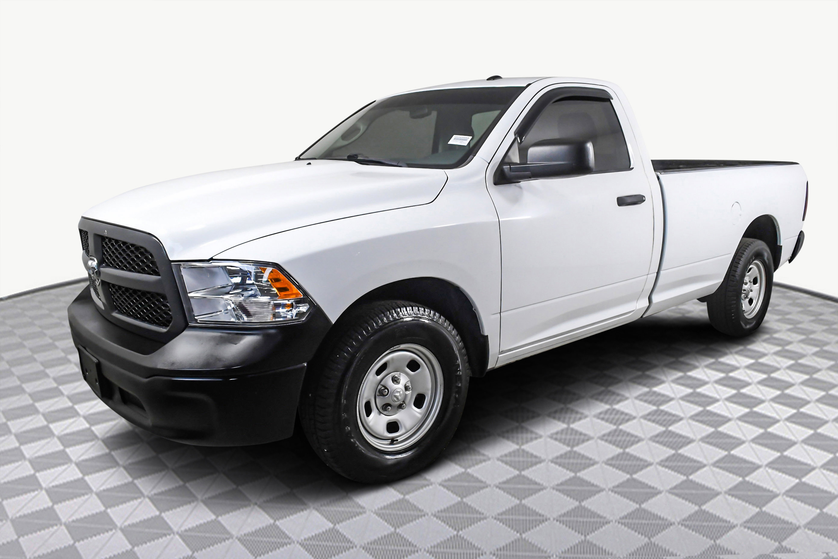 2019 Ram 1500 Classic Tradesman photo 3