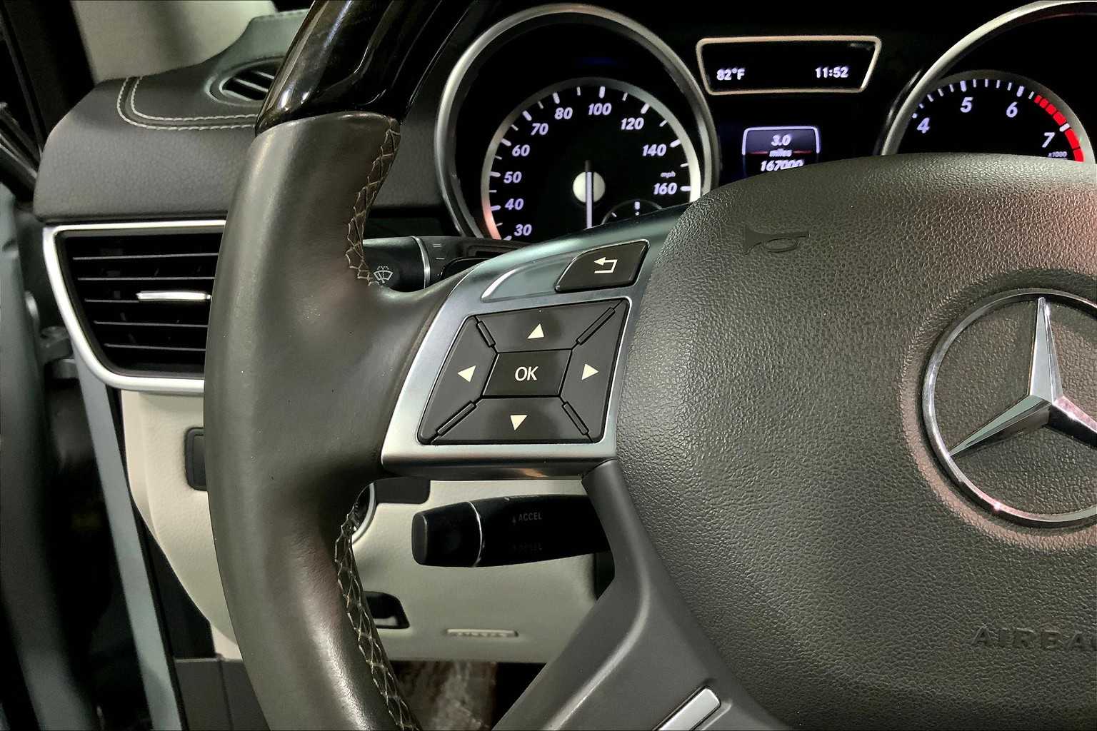 2015 Mercedes Benz ML 350 photo 21