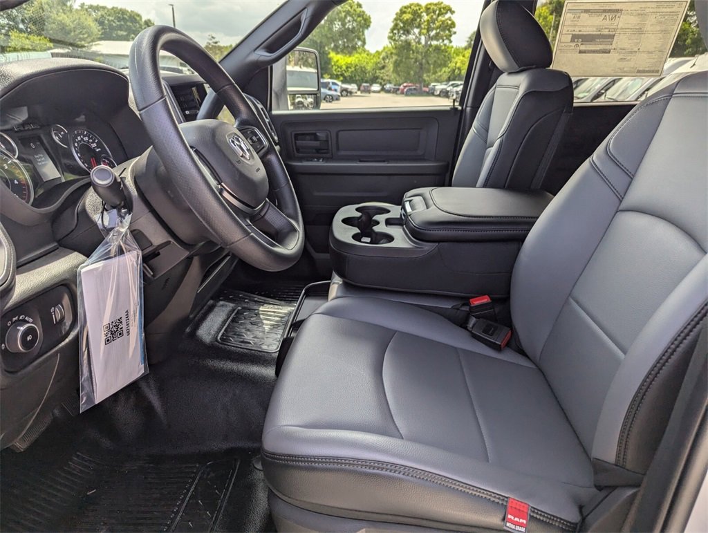 2025 Ram 5500 Tradesman photo 12