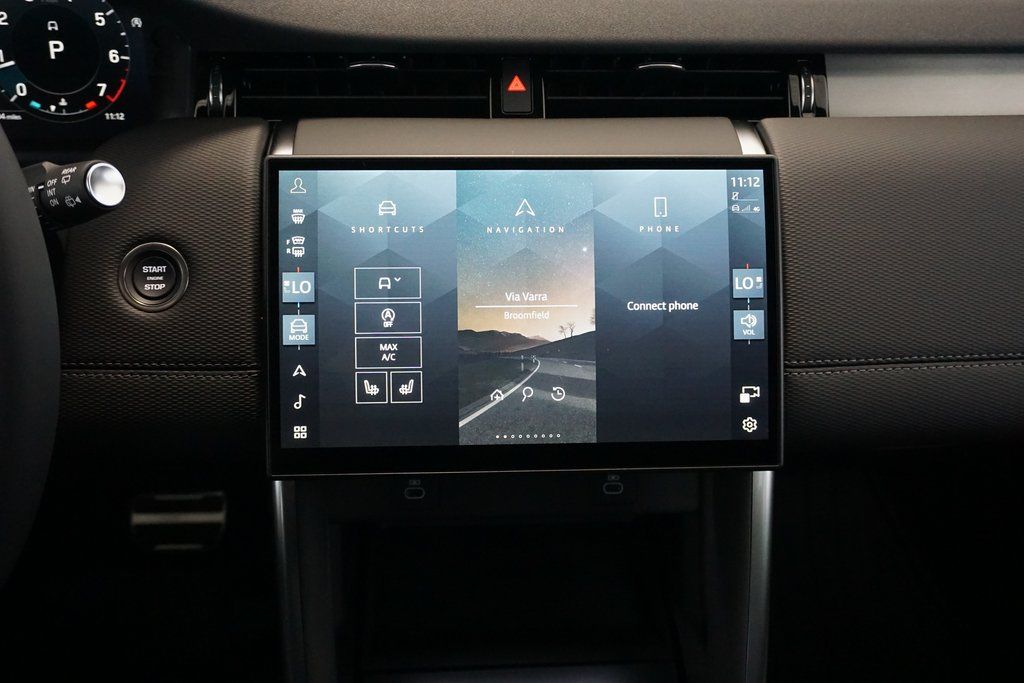 2025 Land Rover Discovery Sport SE photo 14