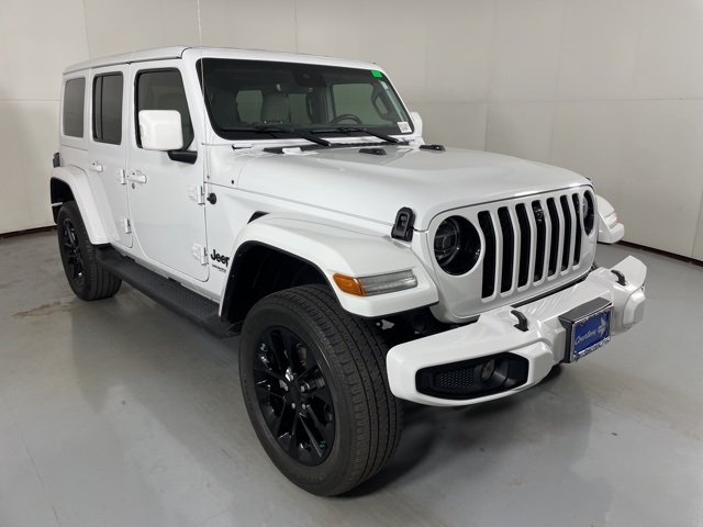 2022 Jeep Wrangler Unlimited Sahara High Altitude photo 2