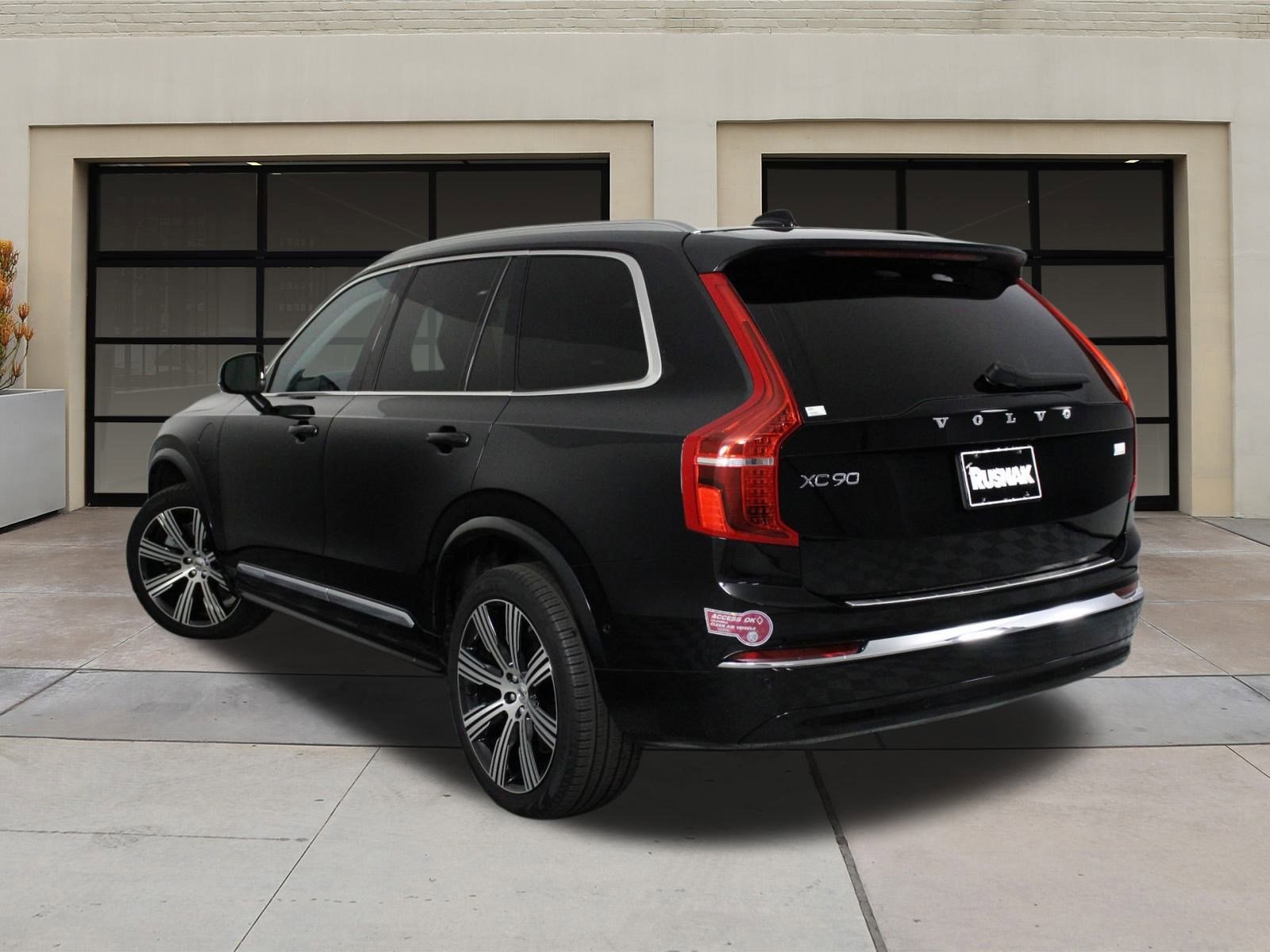 2024 Volvo XC90 Recharge Ultimate AWD photo 2