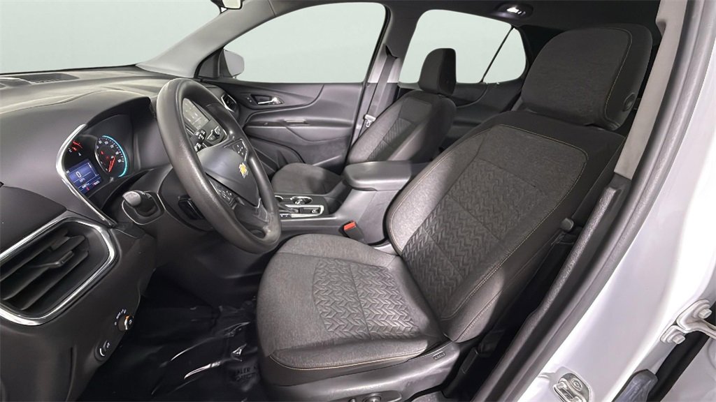 2023 Chevrolet Equinox LT photo 13