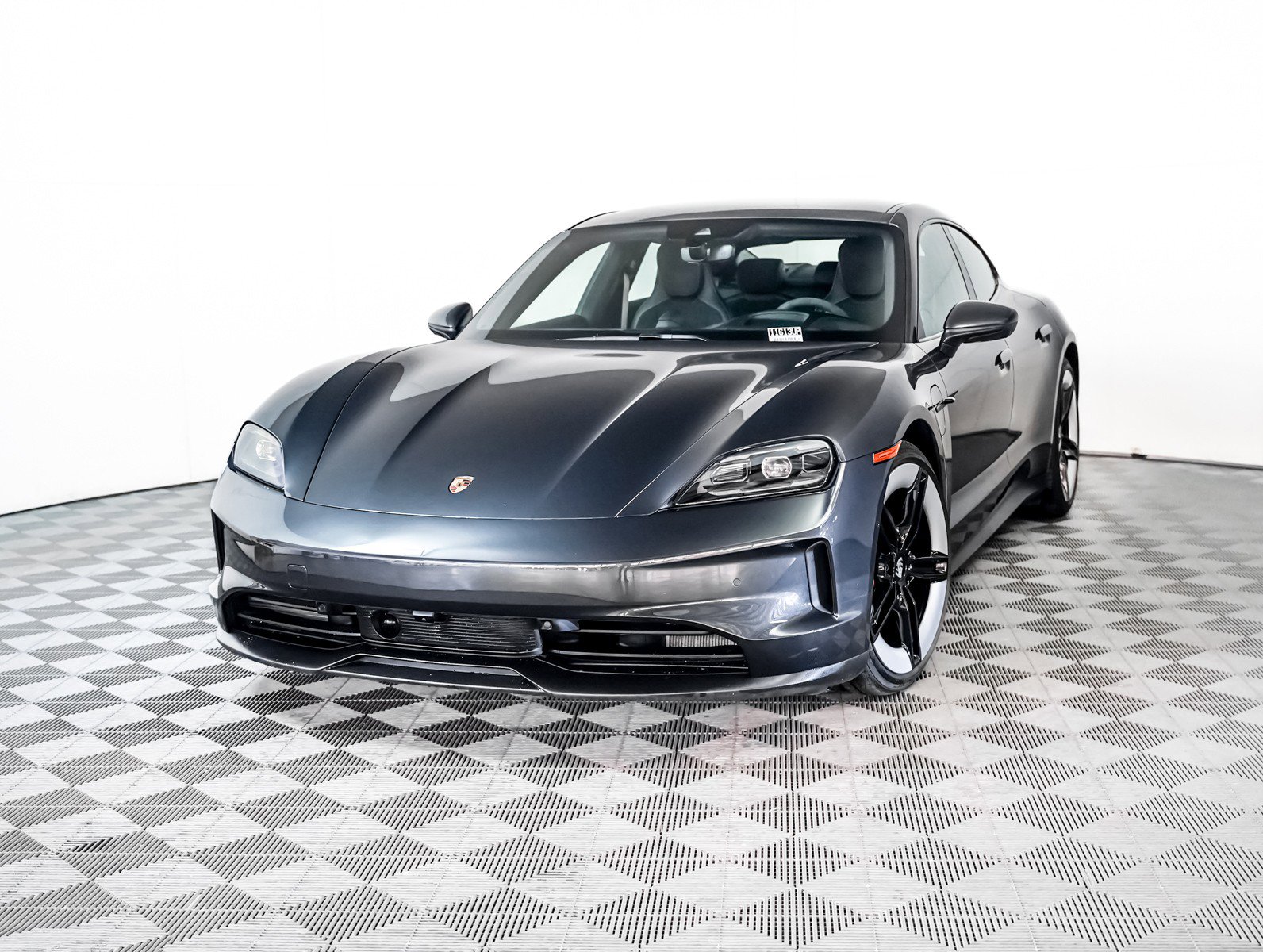 2025 Porsche Taycan S's photo