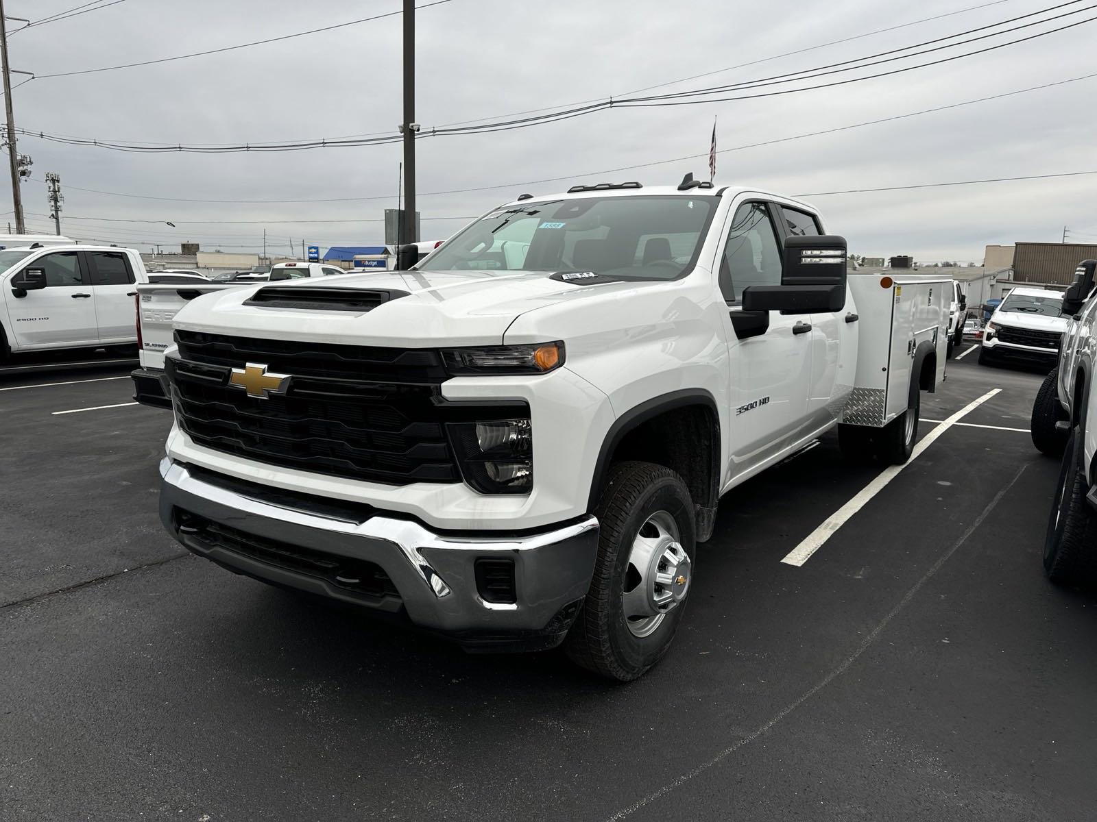 2024 Chevrolet Silverado 3500HD Work Truck photo 2