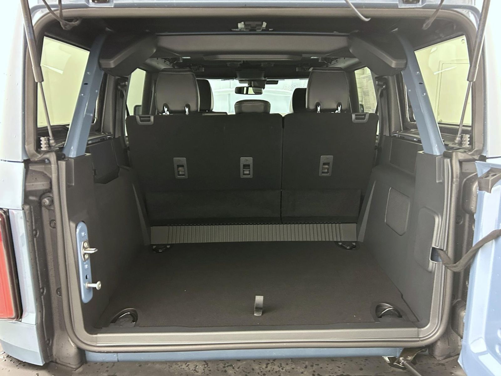 2025 Ford Bronco Outer Banks photo 19
