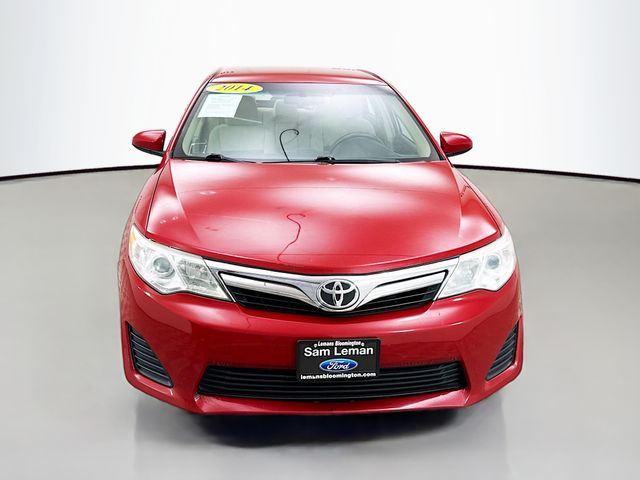 2014 Toyota Camry L photo 2