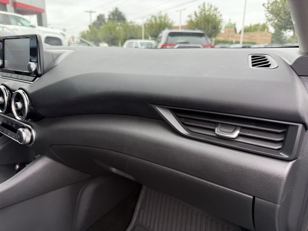 2022 Nissan Sentra S photo 19