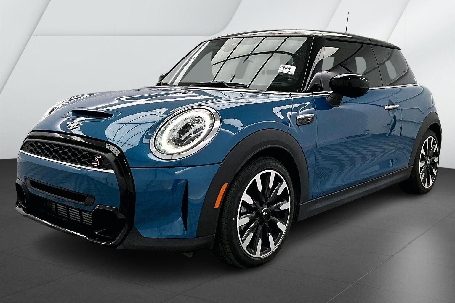 2023 MINI Cooper S's photo