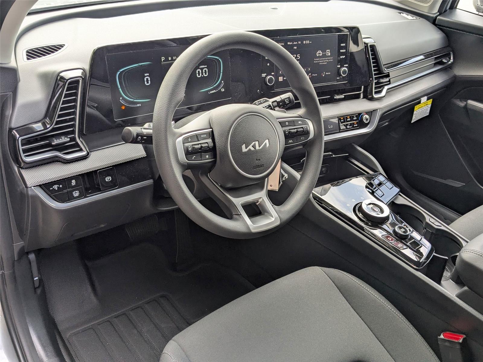 2025 Kia Sportage Hybrid LX photo 16