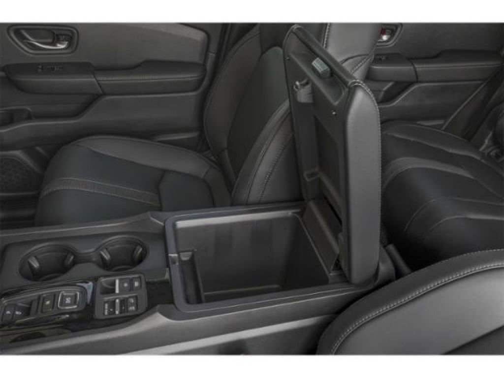 2026 Honda Passport photo 13