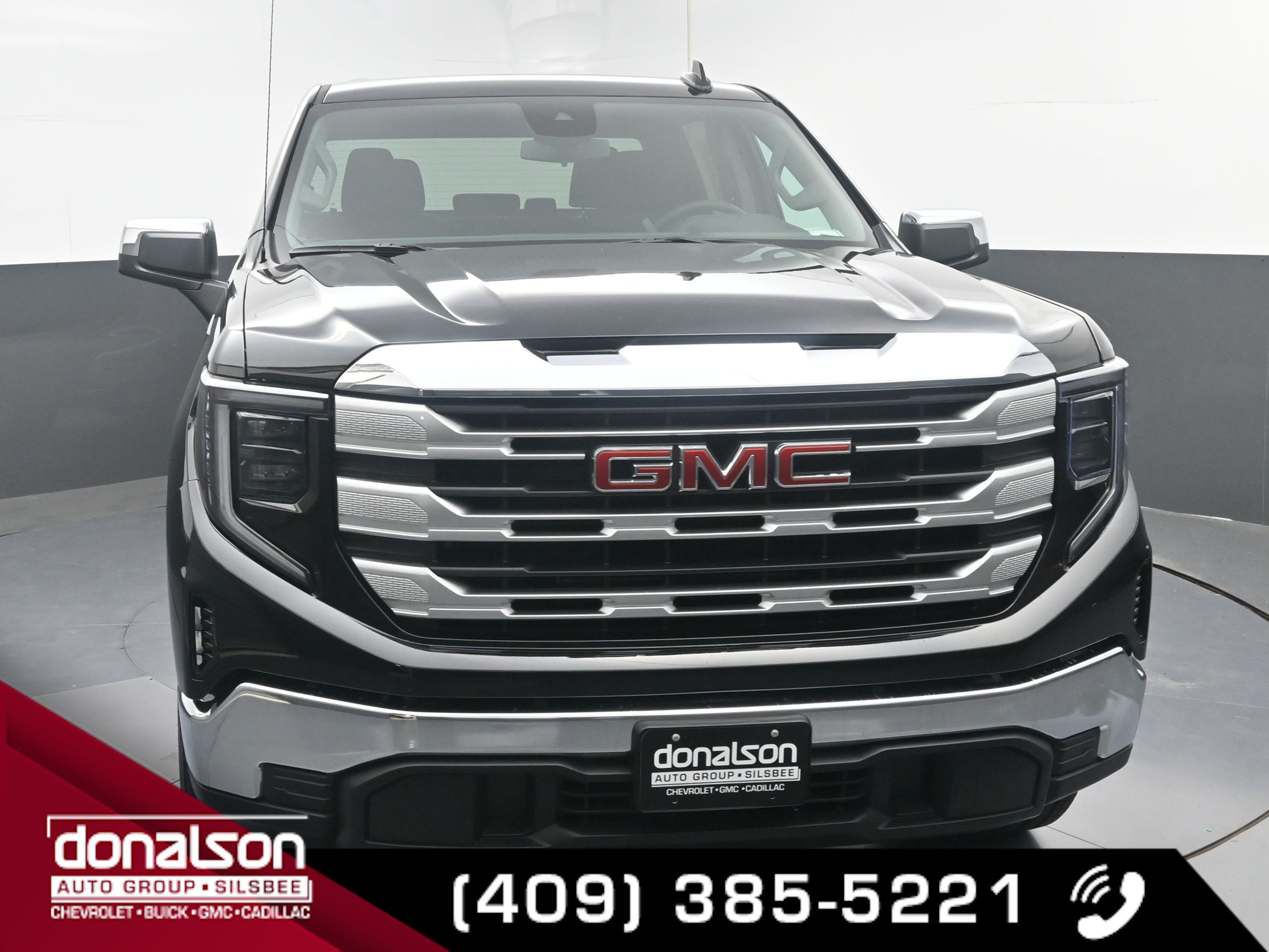 2025 Gmc Sierra SLE photo 3