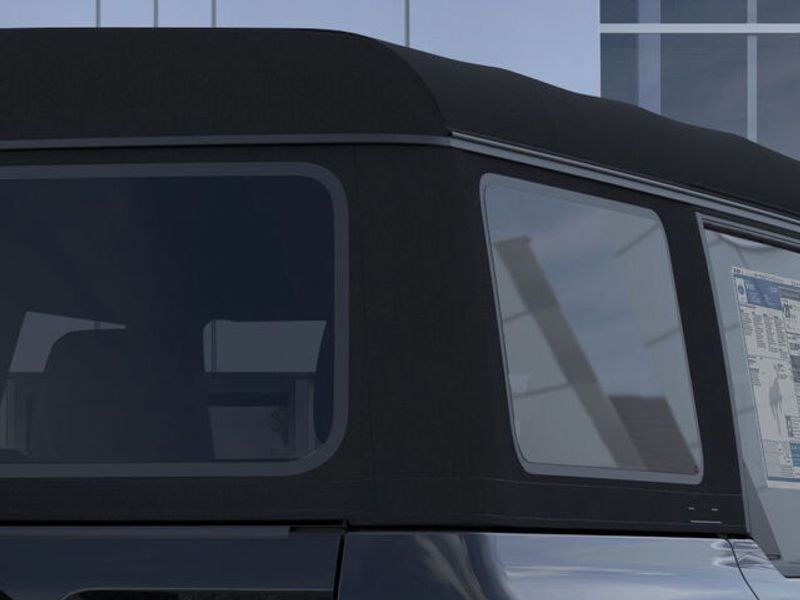 2025 Ford Bronco Base photo 23
