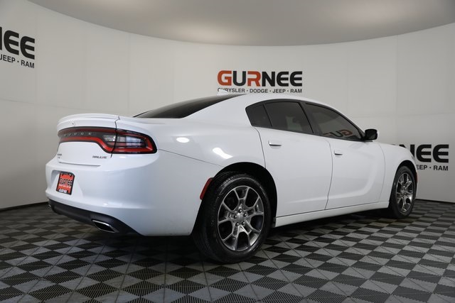 2016 Dodge Charger SXT photo 3
