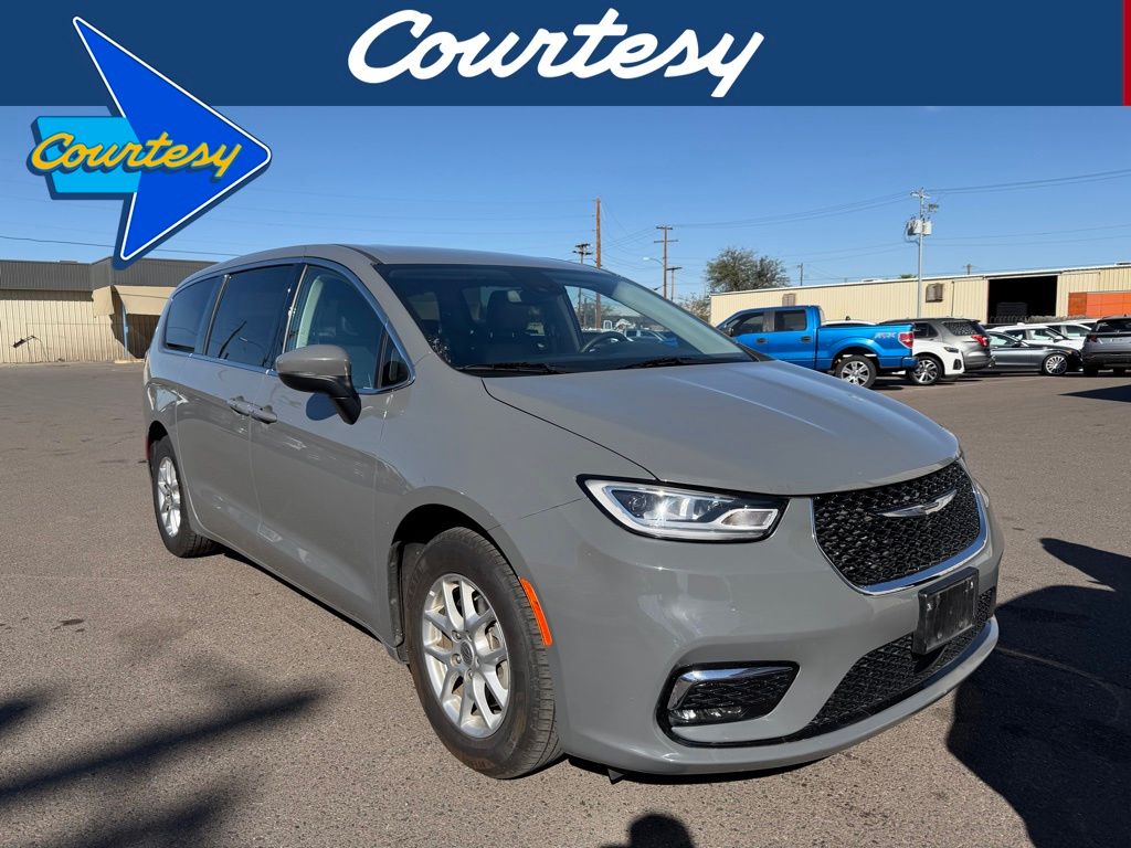 2023 Chrysler Pacifica Touring L