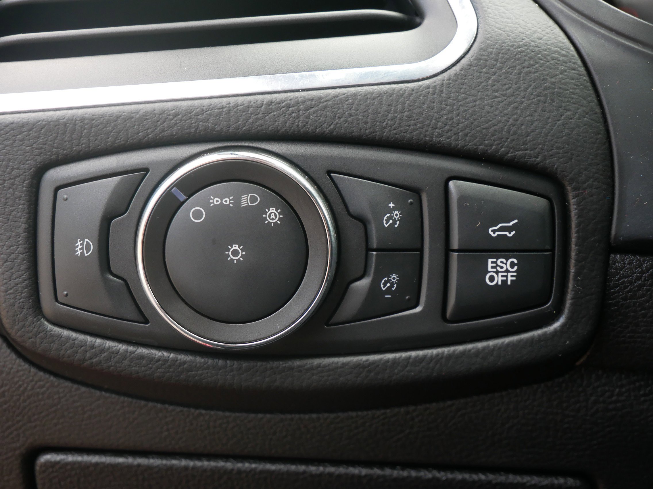 2022 Ford Edge ST photo 17