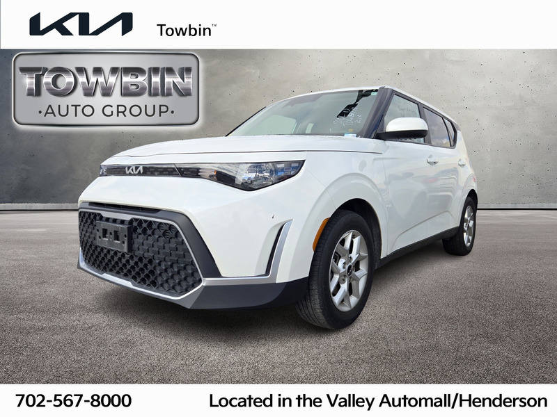 2024 Kia Soul LX's photo