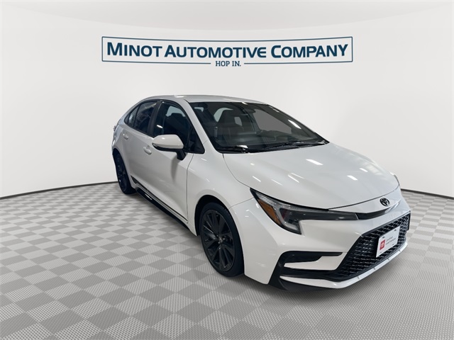 2024 Toyota Corolla SE photo 2