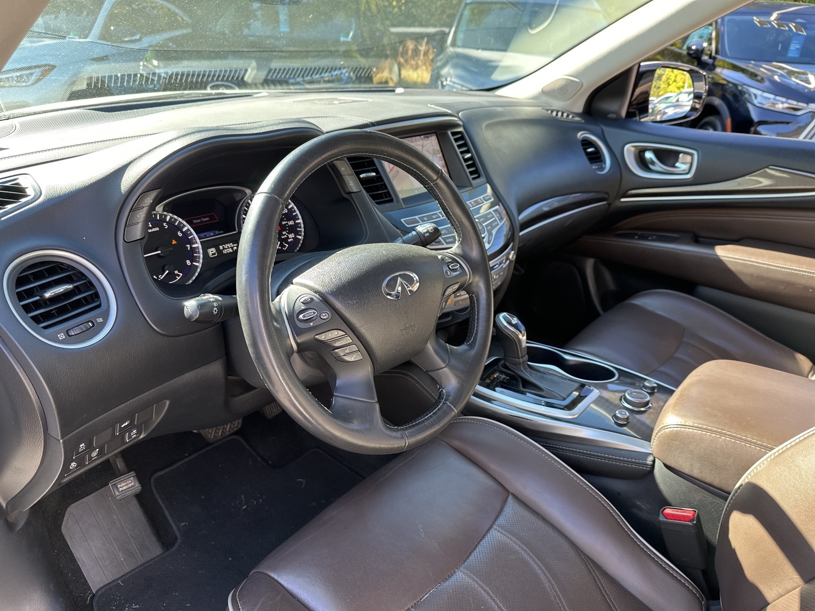 2019 Infiniti QX60 Luxe photo 28